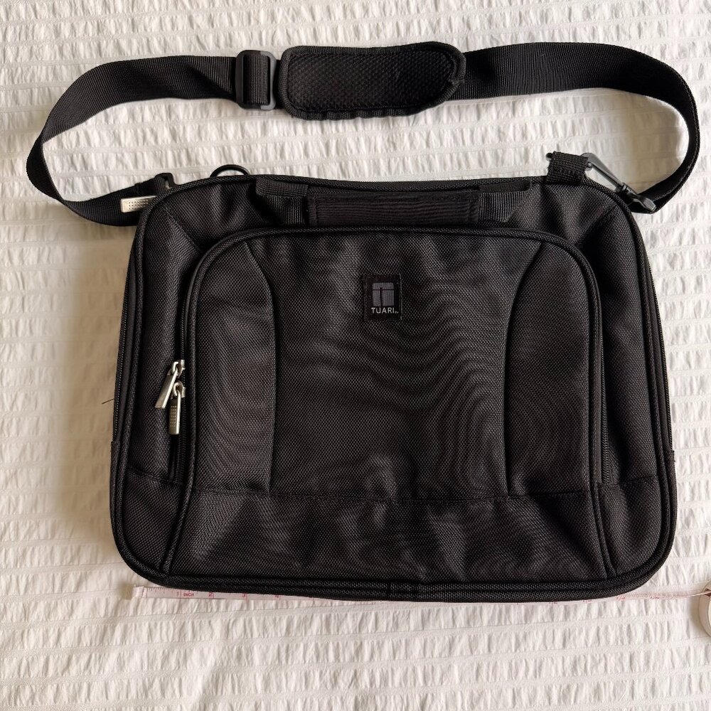 Tuari black laptop bag